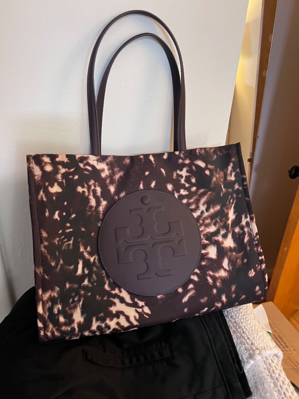 Tory Burch Cheetah Tote - Picture 5 of 5